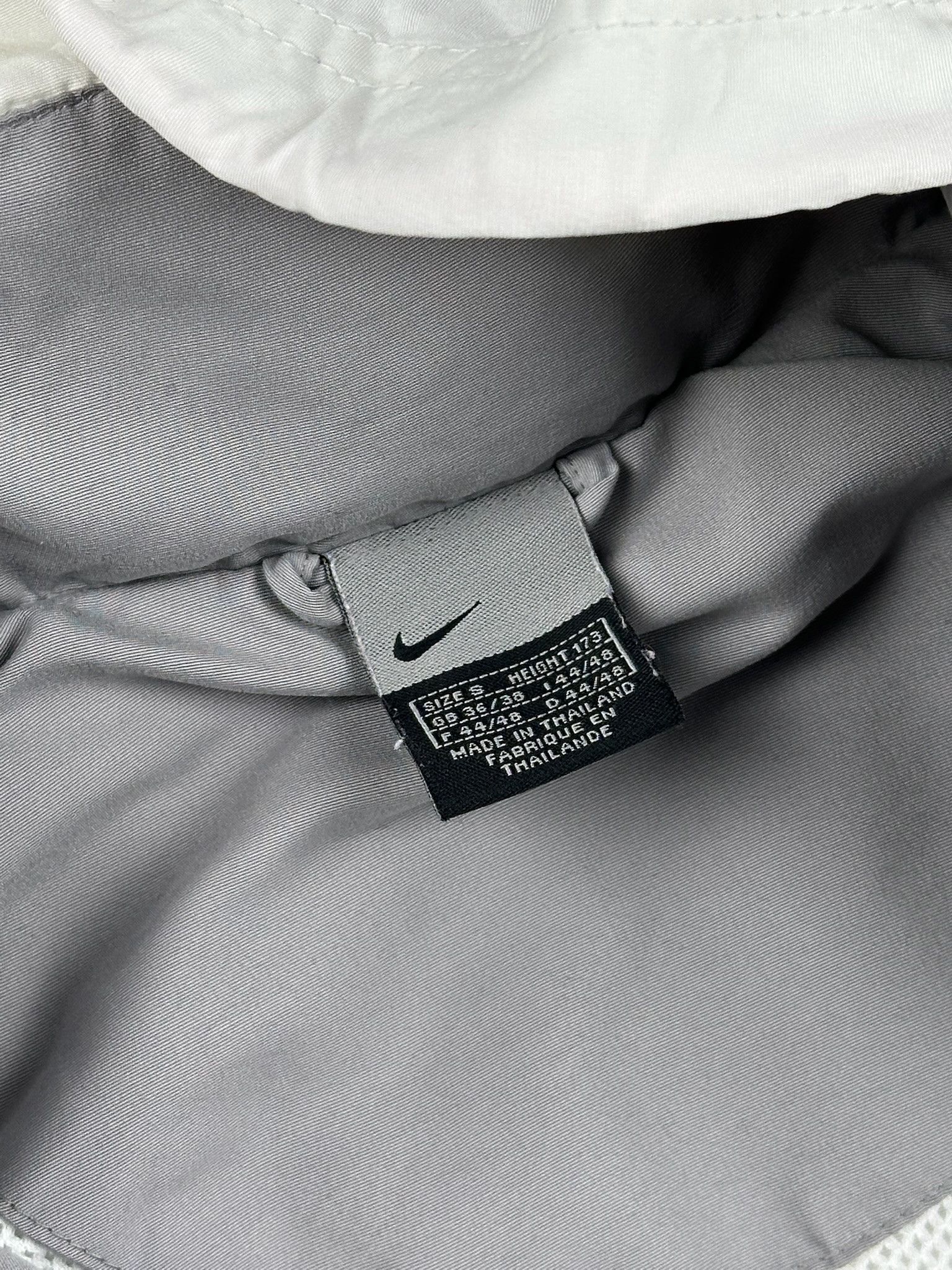 Nike Vintage Nike Big Logo Anorak Light Jacket Size US S / EU 44-46 / 1 - 11 Thumbnail