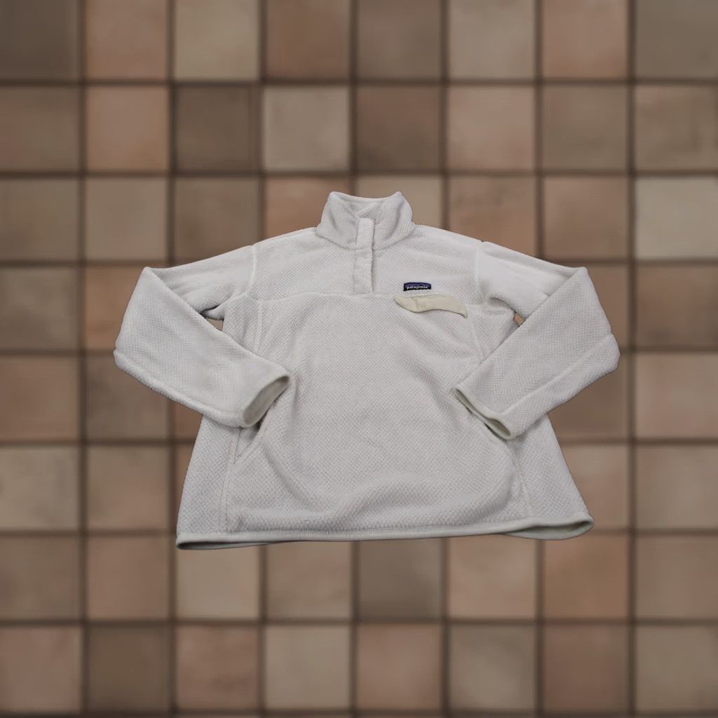 Patagonia Patagonia Jacket Womens L White Snap Fleece Outdoor Hiking Windbreaker 25442 Womens L White Patagonia Jacket Outdoor Windbreaker Fleece Snap Size L / US 10 / IT 46 - 1 Thumbnail