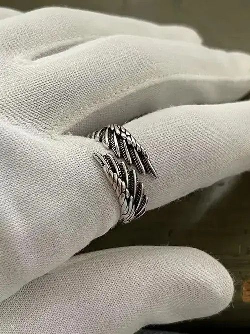 Jewelry Vintage Wings Ring Size ONE SIZE - 1 Thumbnail