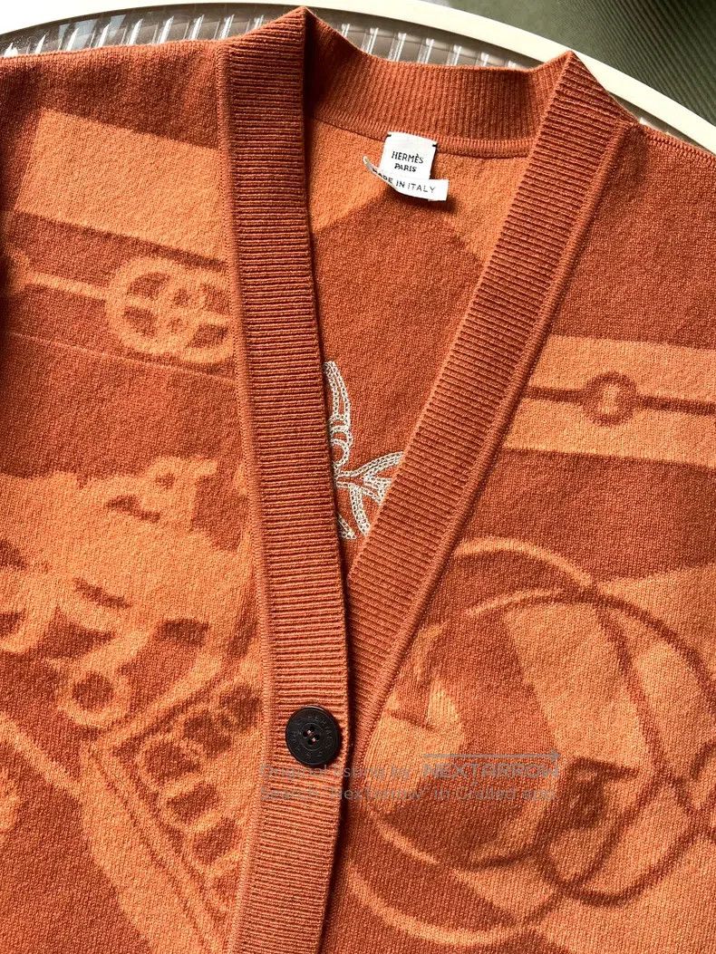 Hermes Hermes Orange Knit Cashmere Cardigan Size XS / US 0-2 / IT 36-38 - 2 Thumbnail