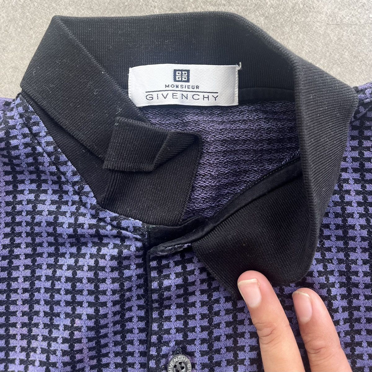 Givenchy × Vintage Vintage Givenchy Polo Monogram Pocket Size US L / EU 52-54 / 3 - 3 Thumbnail