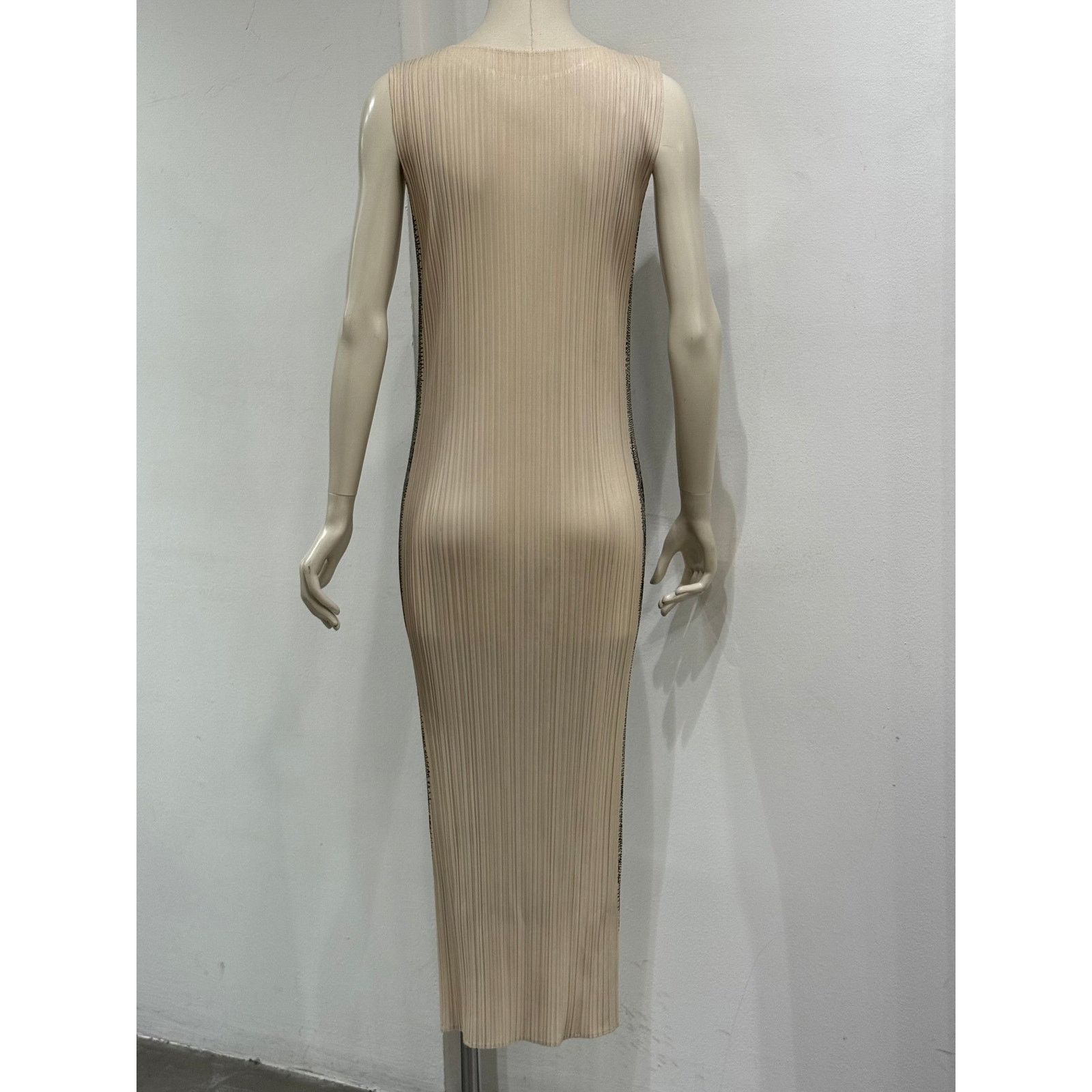 1998 Issey Miyake guest artist series n3 Tim Hawkinson
