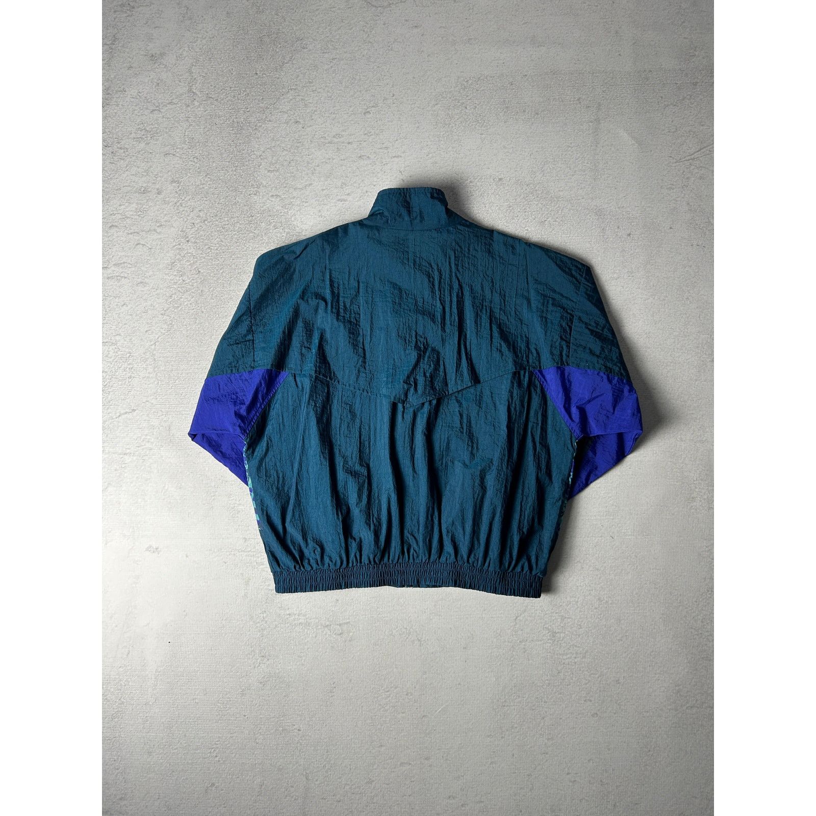 Reebok Vintage Reebok Windbreaker For Women - Medium Size Size M / US 6-8 / IT 42-44 - 2 Thumbnail
