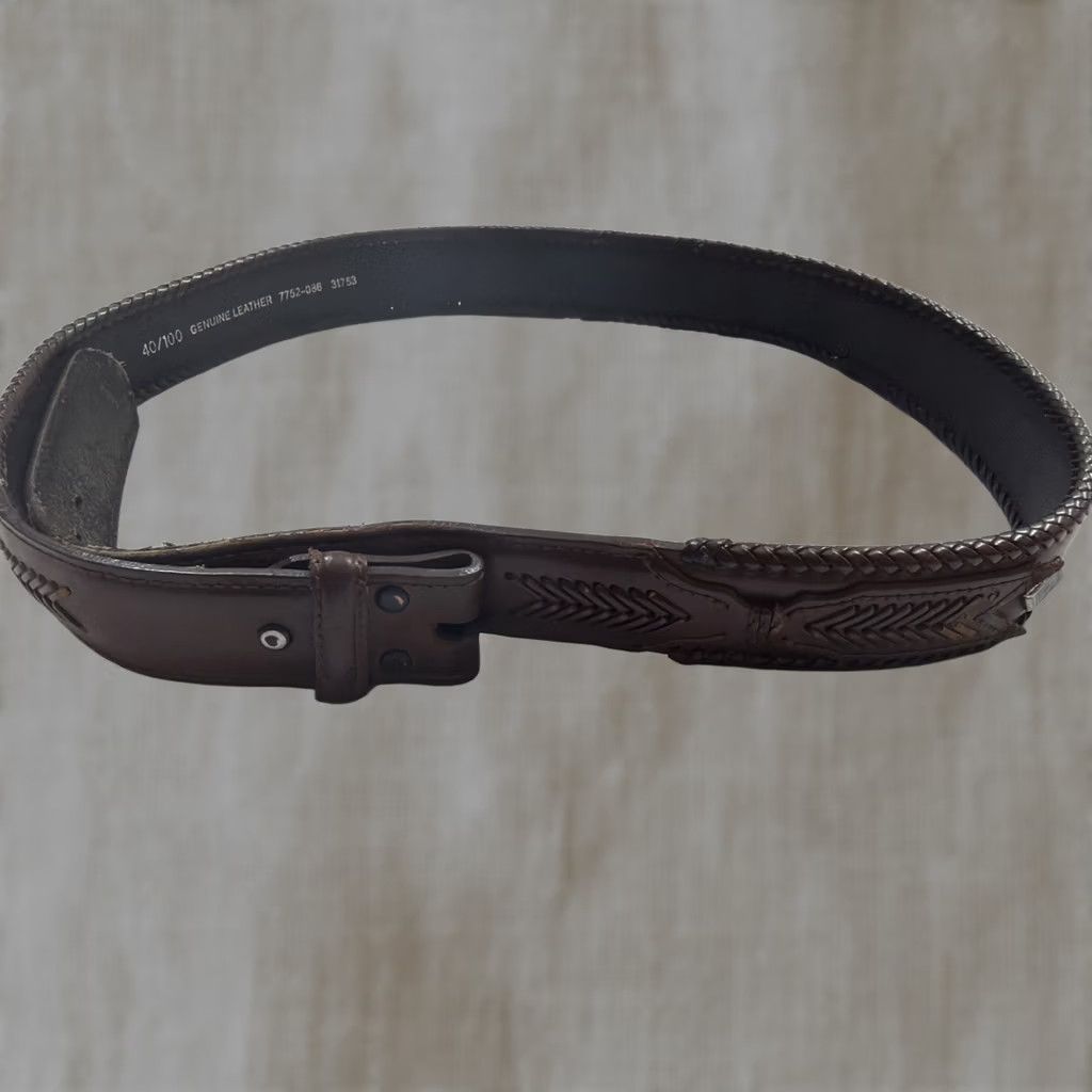 Vintage Unbranded Western Brown Leather Belt Size 40 Men Belt Brown Metal Accents Size 40 - 1 Thumbnail