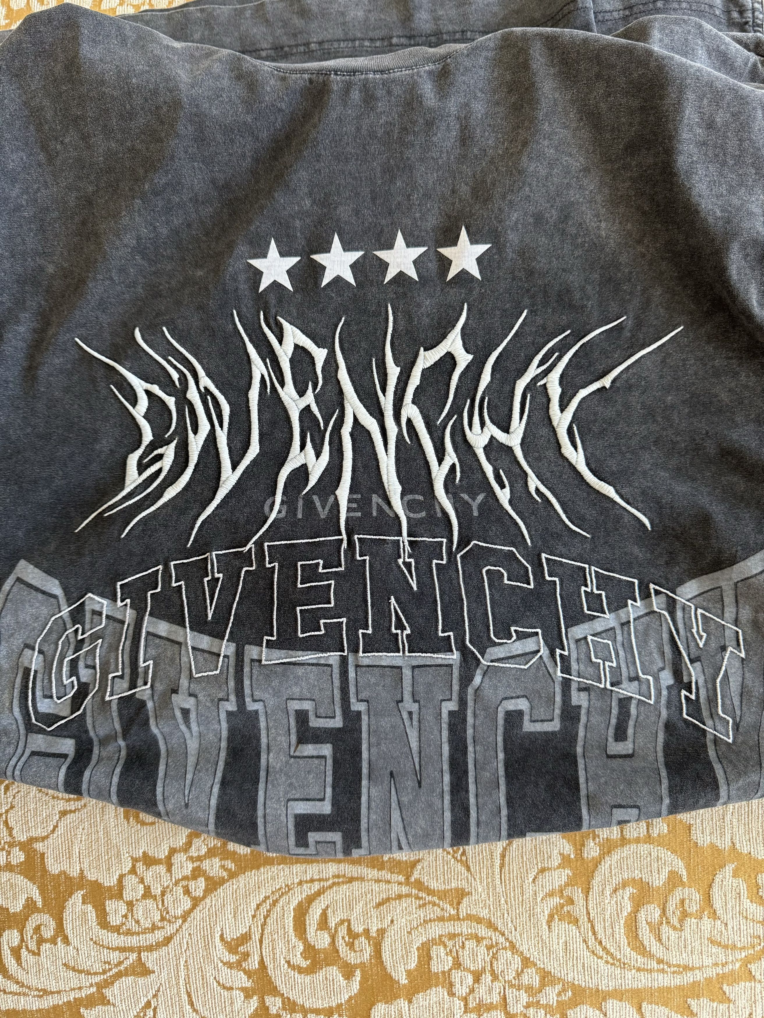 Givenchy Tee shirt Givenchy Size US XS / EU 42 / 0 - 9 Thumbnail