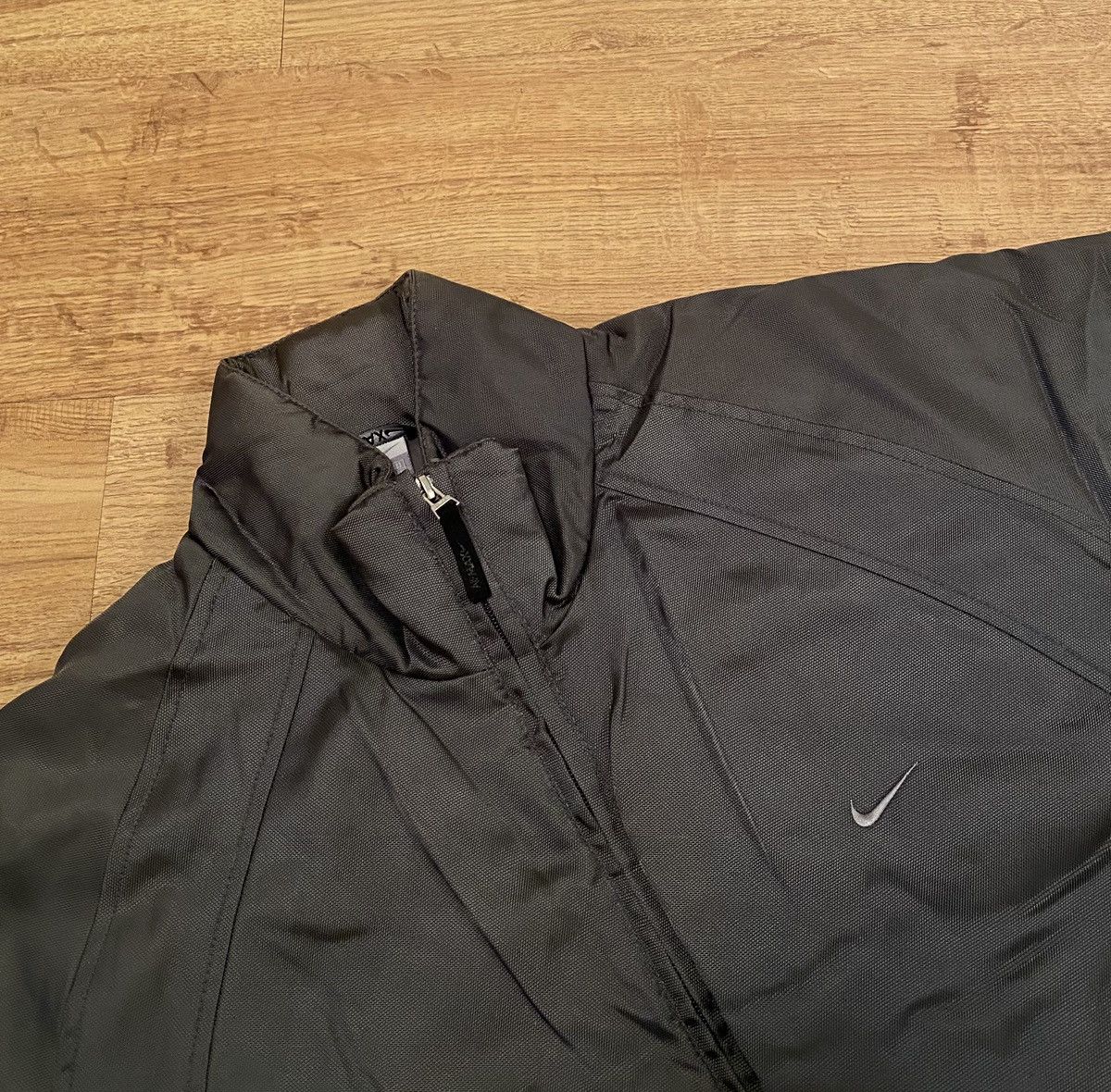 Nike Nike AirMax Metallic Silver Winter Jacket x Vintage x Rare Size US L / EU 52-54 / 3 - 2 Thumbnail