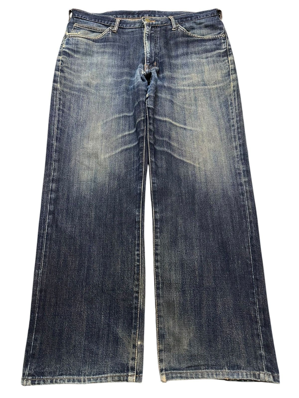 Wrangler Vintage Wrangler Blue Faded Wash Style Loose Jeans Size US 36 / EU 52 - 1 Thumbnail
