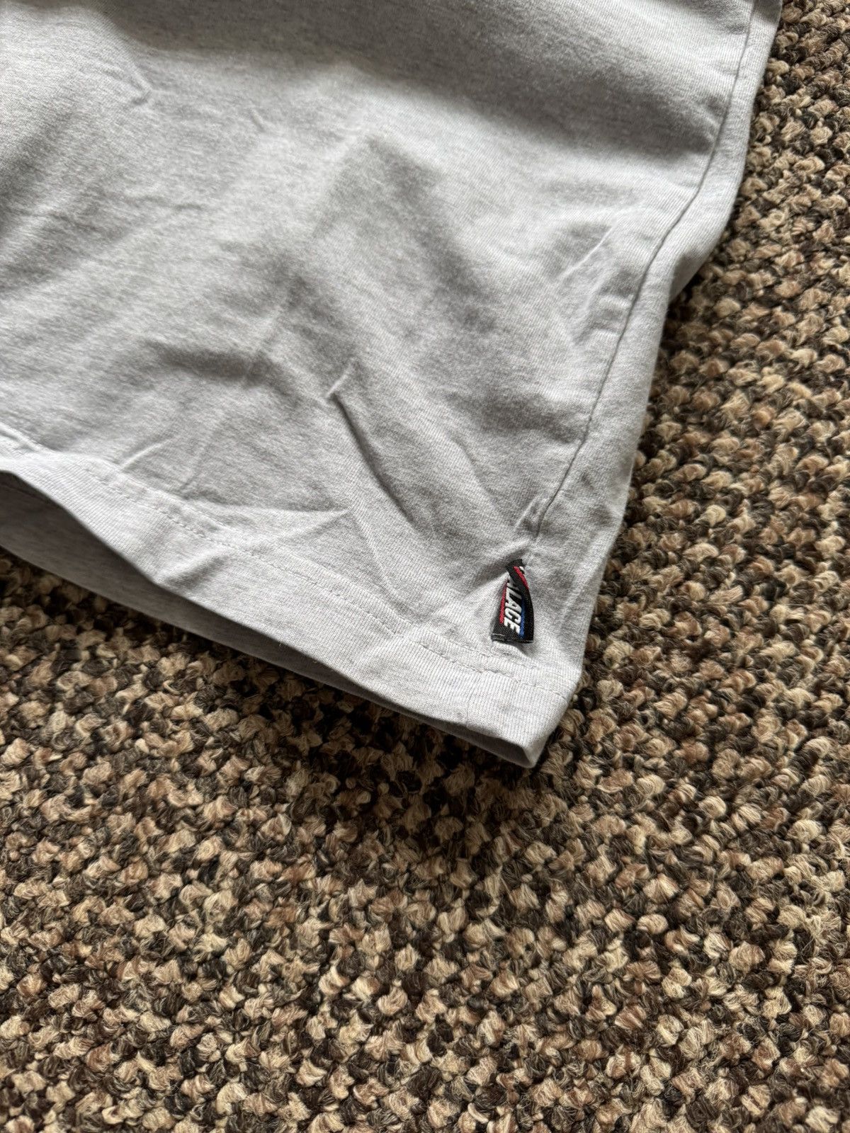 Palace Palace T-shirt Rare Mini Logo Streetwear L Size Size US L / EU 52-54 / 3 - 11 Thumbnail
