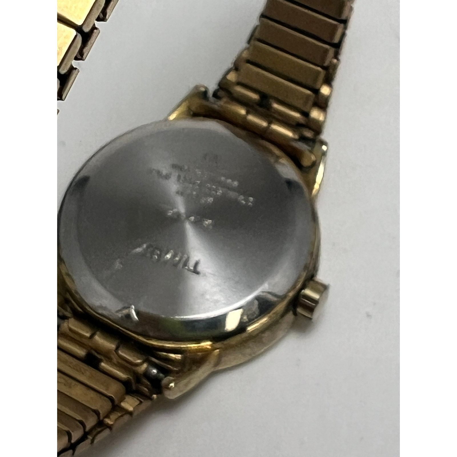 Timex Timex ladies Indiglo gold tone calendar wristwatch Size ONE SIZE - 5 Thumbnail