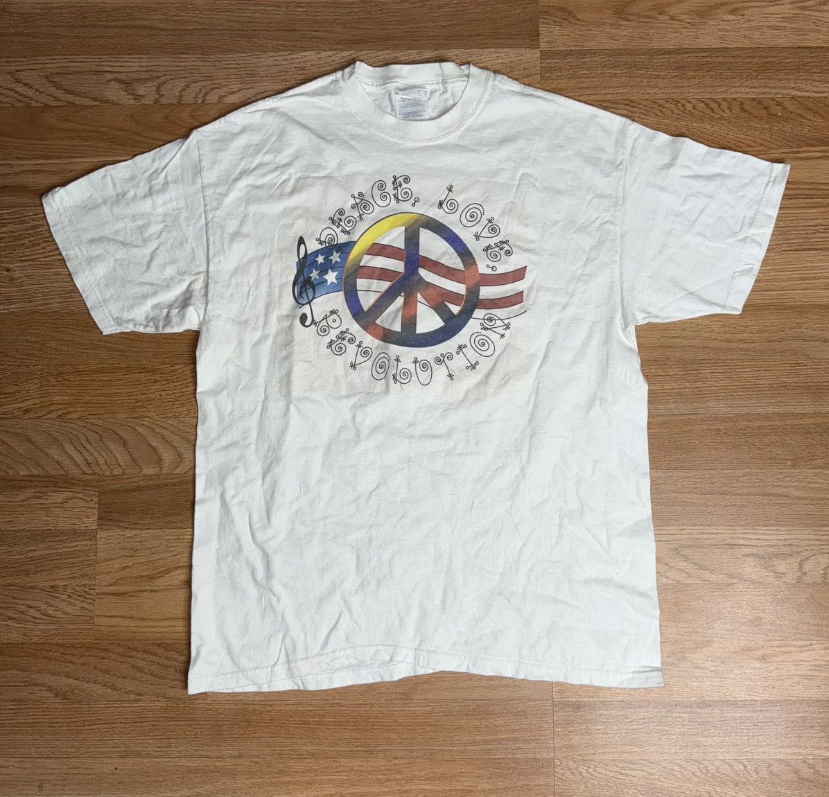 Vintage Vintage 2000 Peace Love Revolution UTA Marching Band T Shirt Size US L / EU 52-54 / 3 - 1 Thumbnail