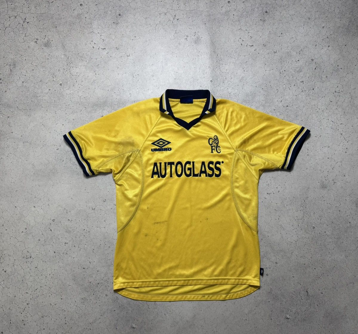 Umbro Umbro FC Chelsea 1999/2000 Vintage Soccer Jersey Size US L / EU 52-54 / 3 - 1 Thumbnail