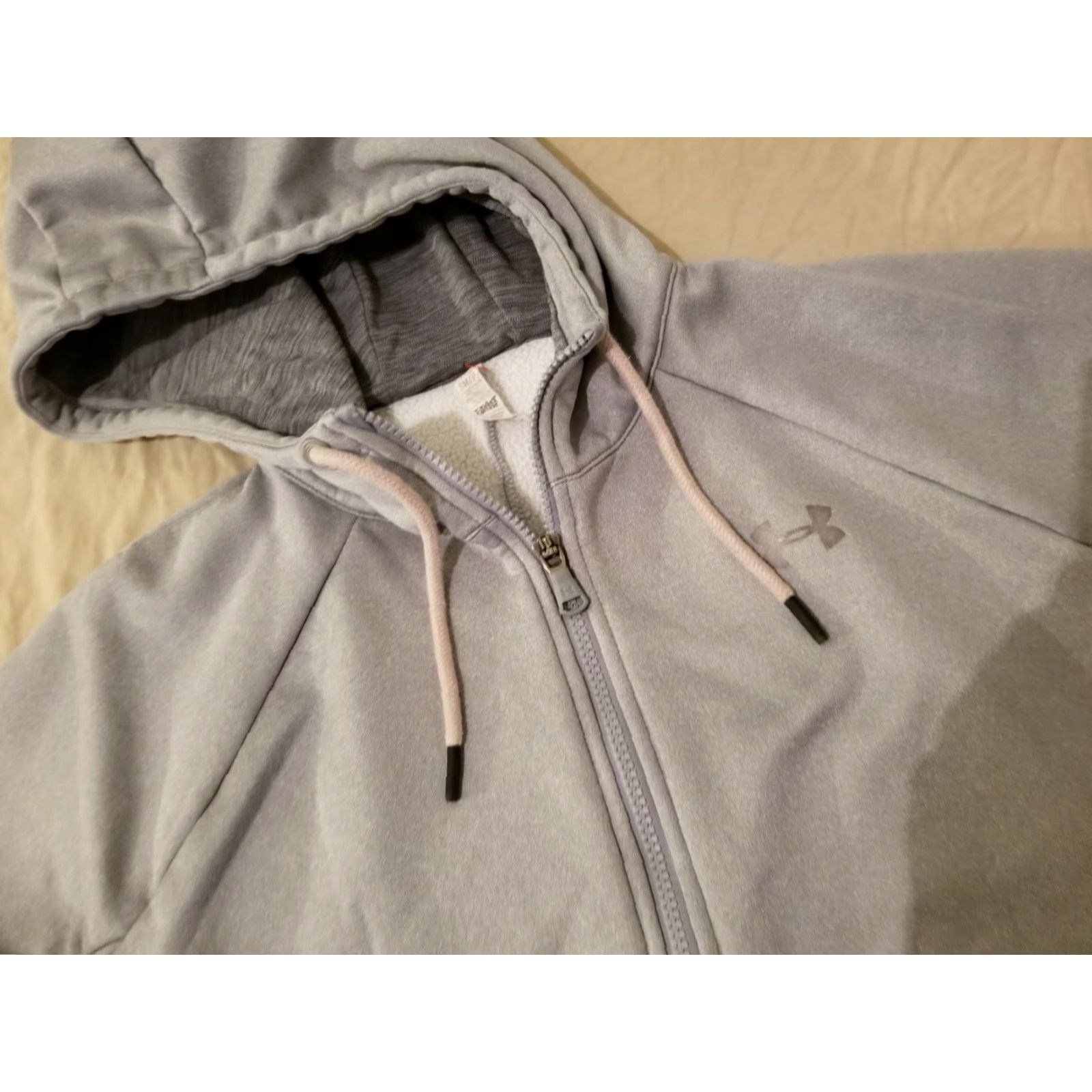 Under Armour Womens Under Armour Jacket S Small Gray Athletic Gym Workout Shirt Hoodie? Size S / US 4 / IT 40 - 5 Thumbnail