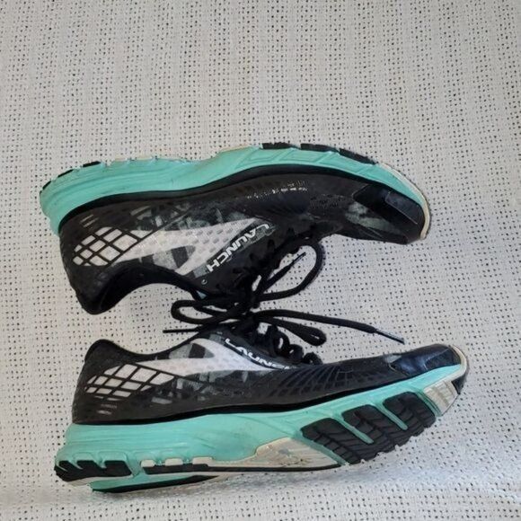 Brooks Brooks Launch Sz. 9 Green/Black Running Athletic Sneakers Size US 9 / IT 39 - 3 Thumbnail