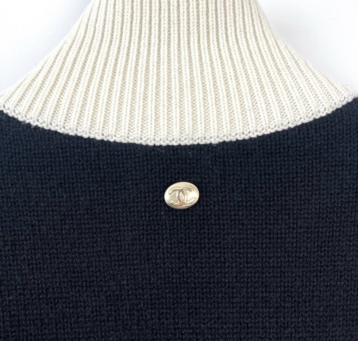 Chanel Chanel Black & White Checkerboard Half-Zip Sweater K12 Size XS / US 0-2 / IT 36-38 - 5 Thumbnail