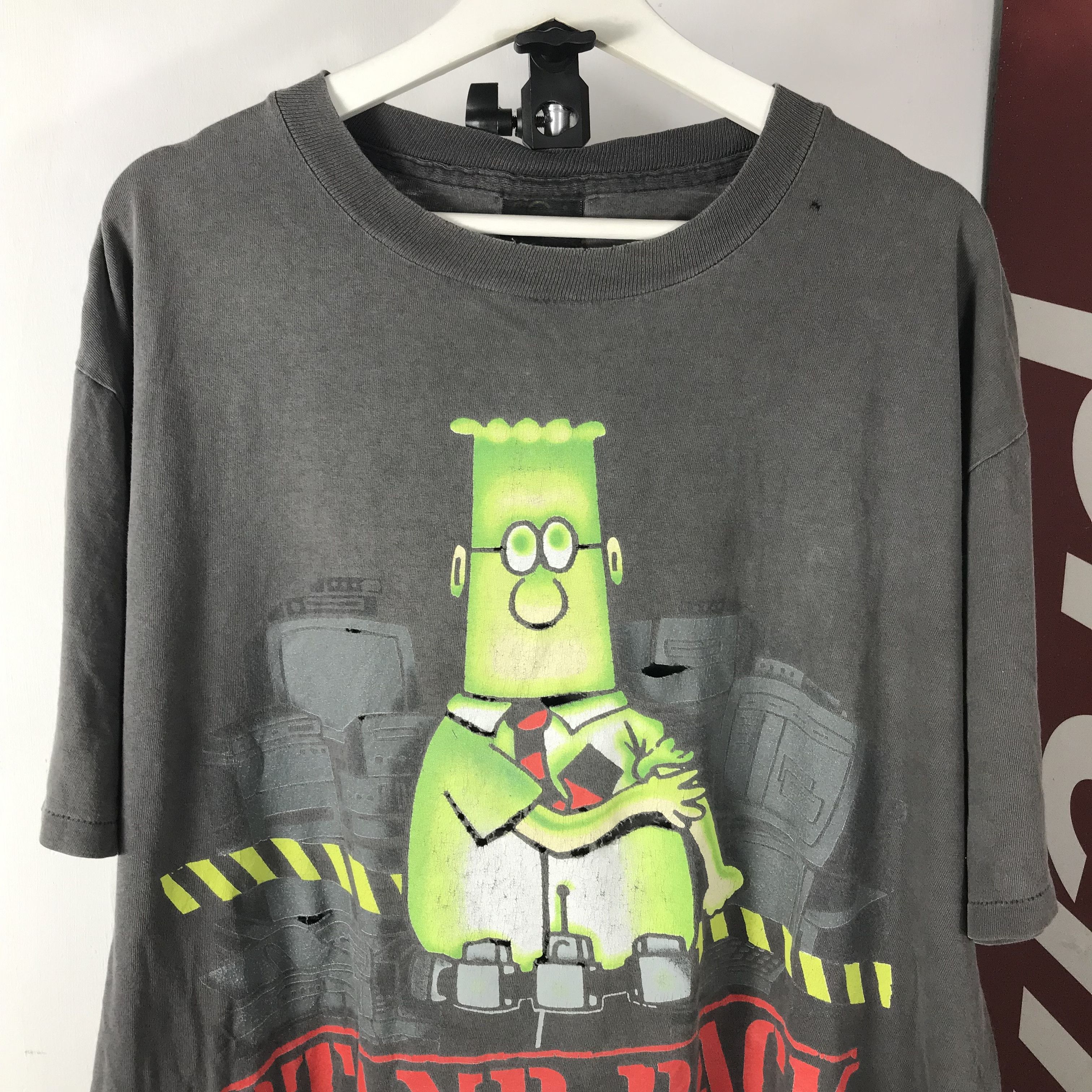 Cartoon Network vintage thrashed 90s Dilbert Software The Network Is Down Size US XL / EU 56 / 4 - 3 Thumbnail