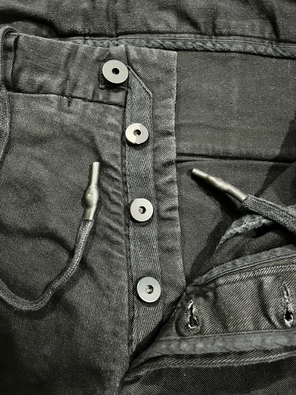 11 By Boris Bidjan Saberi AW2013 11 BY BORIS BIDJAN SABERI P14 SPIRAL DENIM Size US 32 / EU 48 - 4 Thumbnail