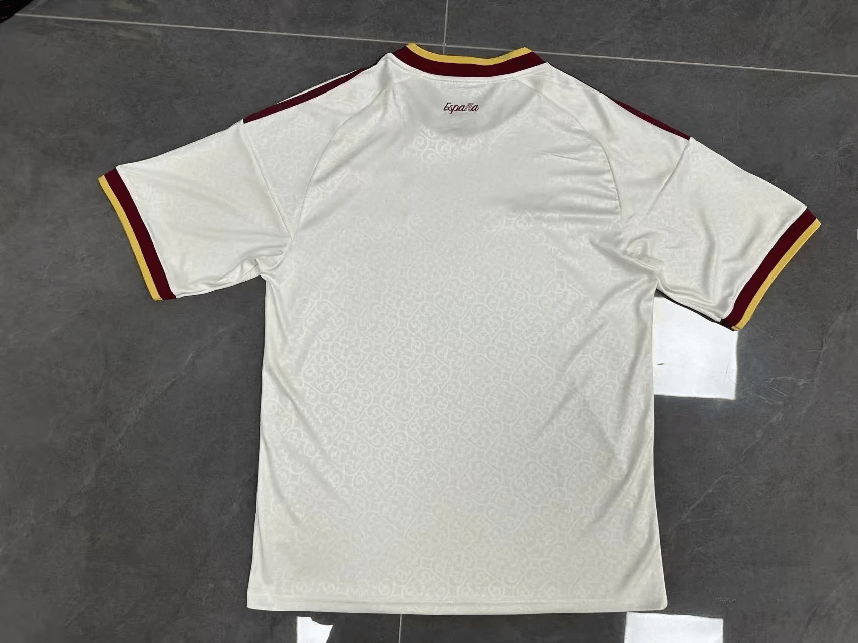 Other 2026 World Cup Spain Football Jersey Away Size US XL / EU 56 / 4 - 2 Thumbnail