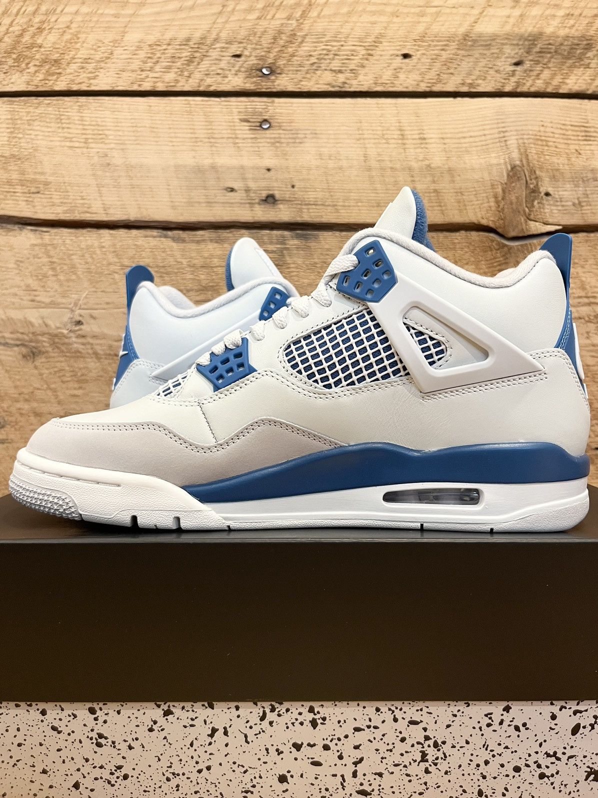 Jordan Brand Nike Air Jordan 4 Retro Military Blue 2024 FV5029-141 Size US 10 / EU 43 - 5 Thumbnail