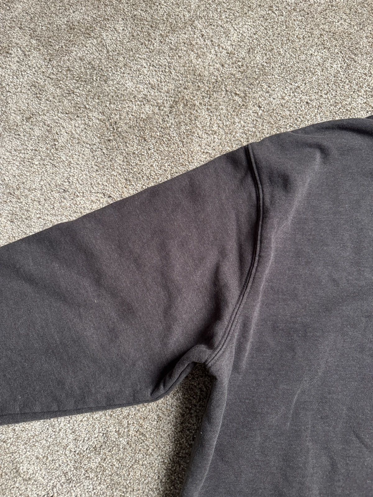 Carhartt CARHARTT LOOSE FIT “STONE GREY” CLASSIC SWEATSHIRT Size US XL / EU 56 / 4 - 7 Thumbnail
