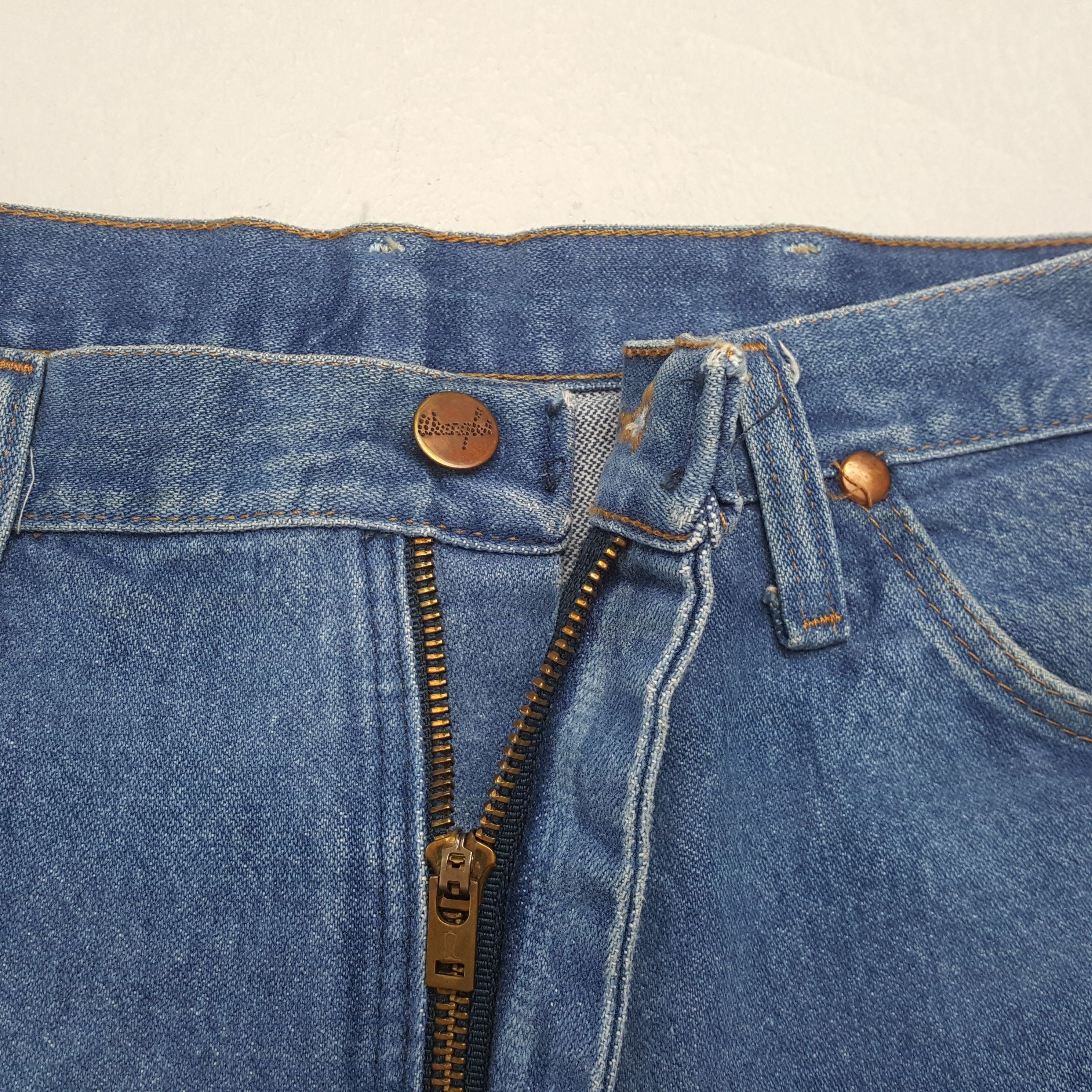 Wrangler Wrangler Streetwear Style Jeans RR18 Size US 31 - 12 Thumbnail