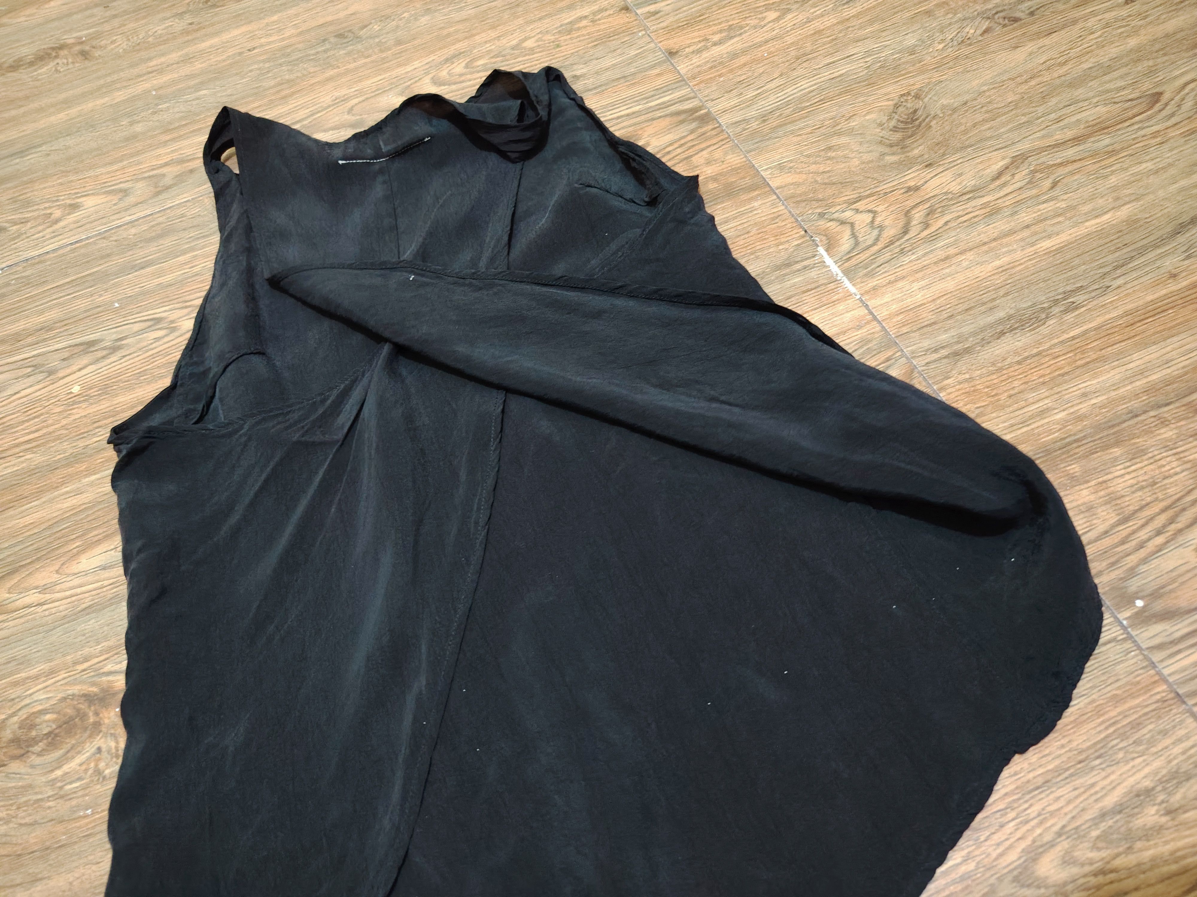 Maison Margiela MAISON MARGIELA - MM6 - 2012 - Cupro Tank Tops Size XS / US 0-2 / IT 36-38 - 8 Thumbnail