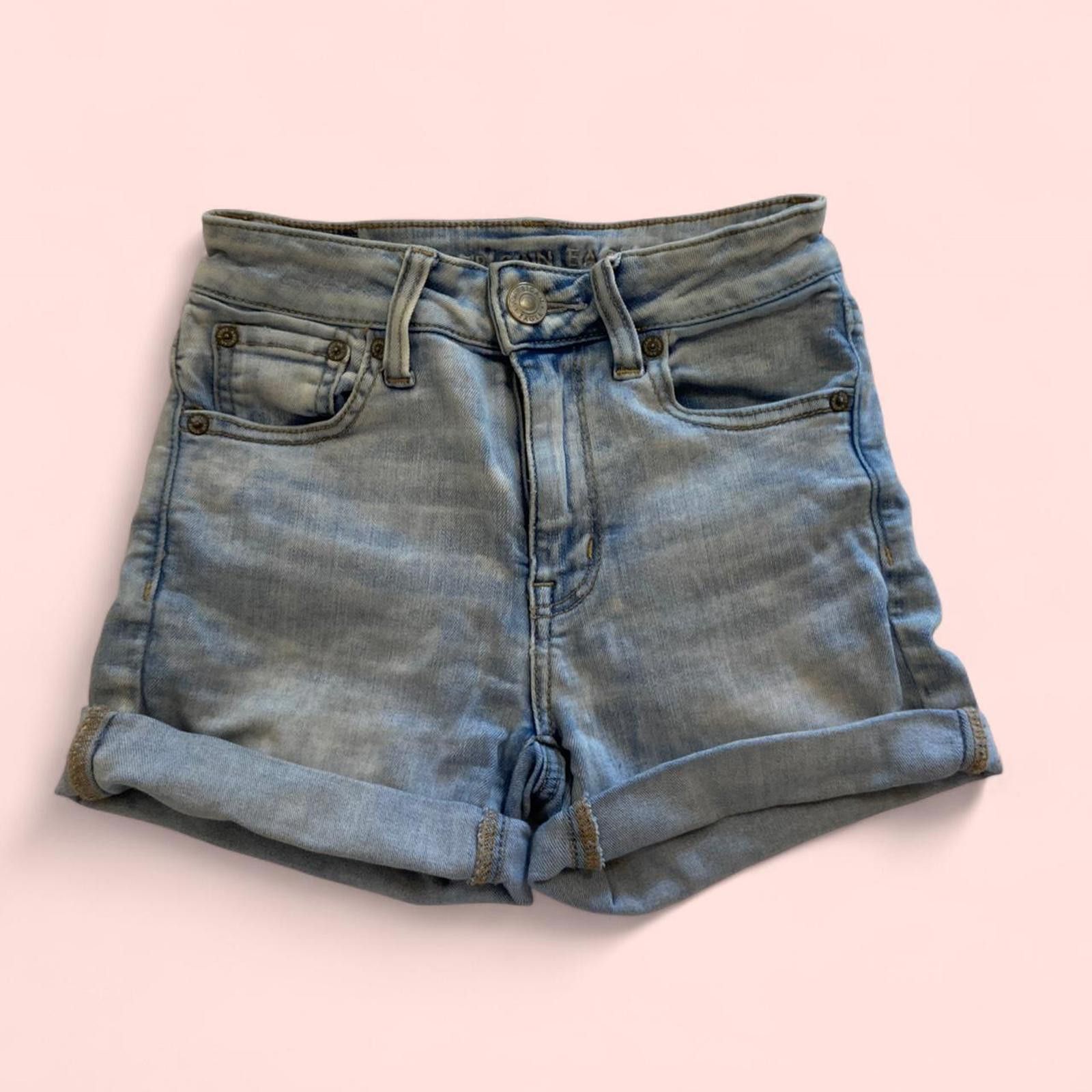 American Eagle Outfitters Mid-rise blue denim shorts - perfect for summer Size 28" / US 6 / IT 42 - 1 Thumbnail