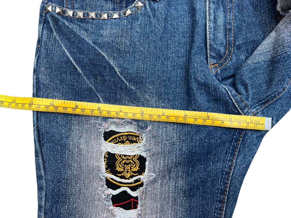 In The Attic In The Attic Distressed Patchwork Straight Denim Jeans 30x31 Size US 30 / EU 46 - 12 Thumbnail