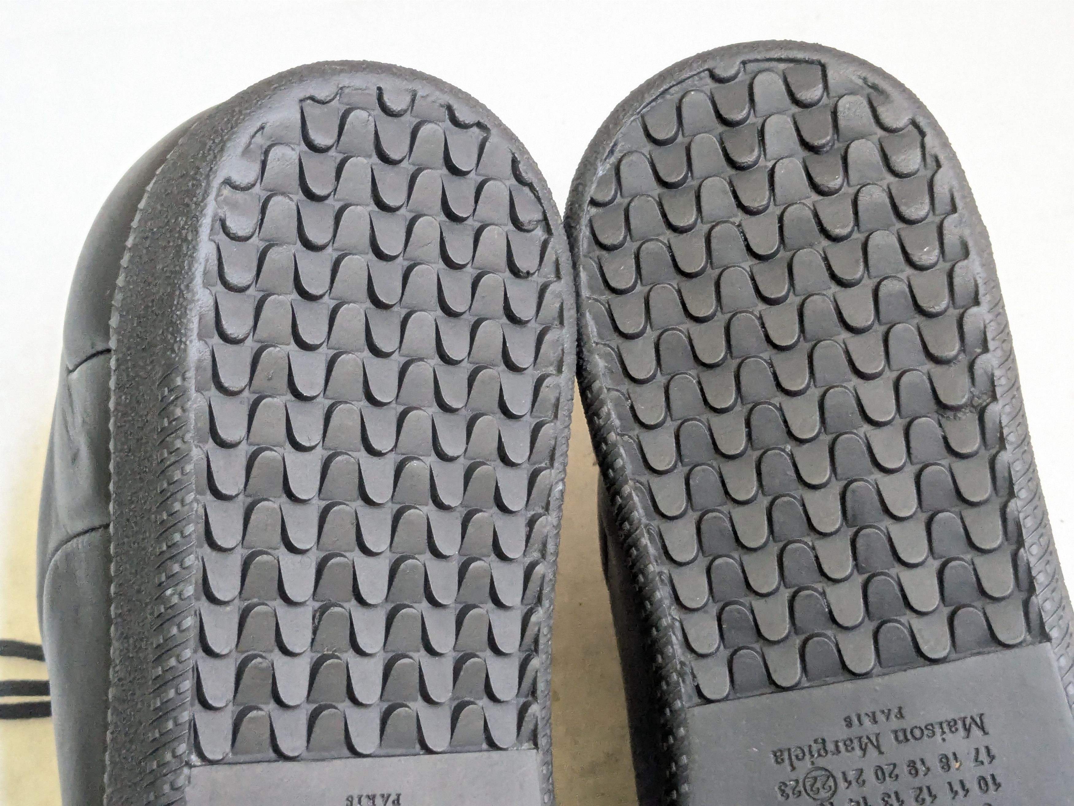 Maison Margiela Maison Margiela Future Sneakers Black 10 43 Low Tops Size US 10 / EU 43 - 17 Thumbnail