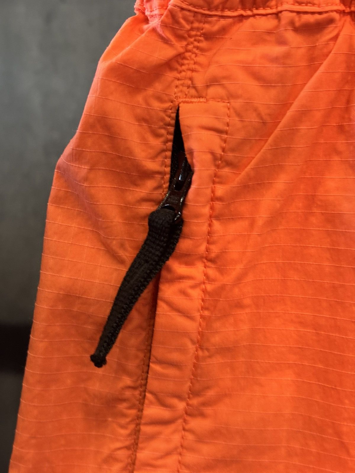 Stone Island STONE ISLAND SHORTS SIZE M Size US 36 / EU 52 - 3 Thumbnail