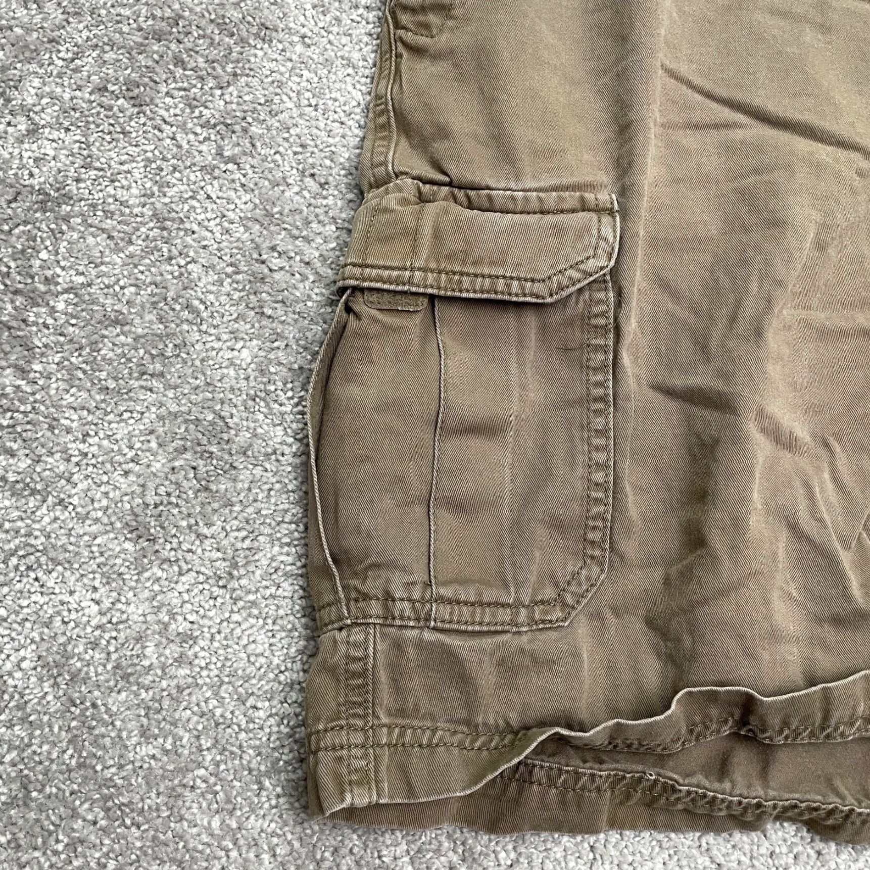 Vintage Columbia Shorts Cargo Cotton Brown 40x10 Pockets Omni Shade Casual Outdoor Mens Size US 40 / EU 56 - 4 Thumbnail