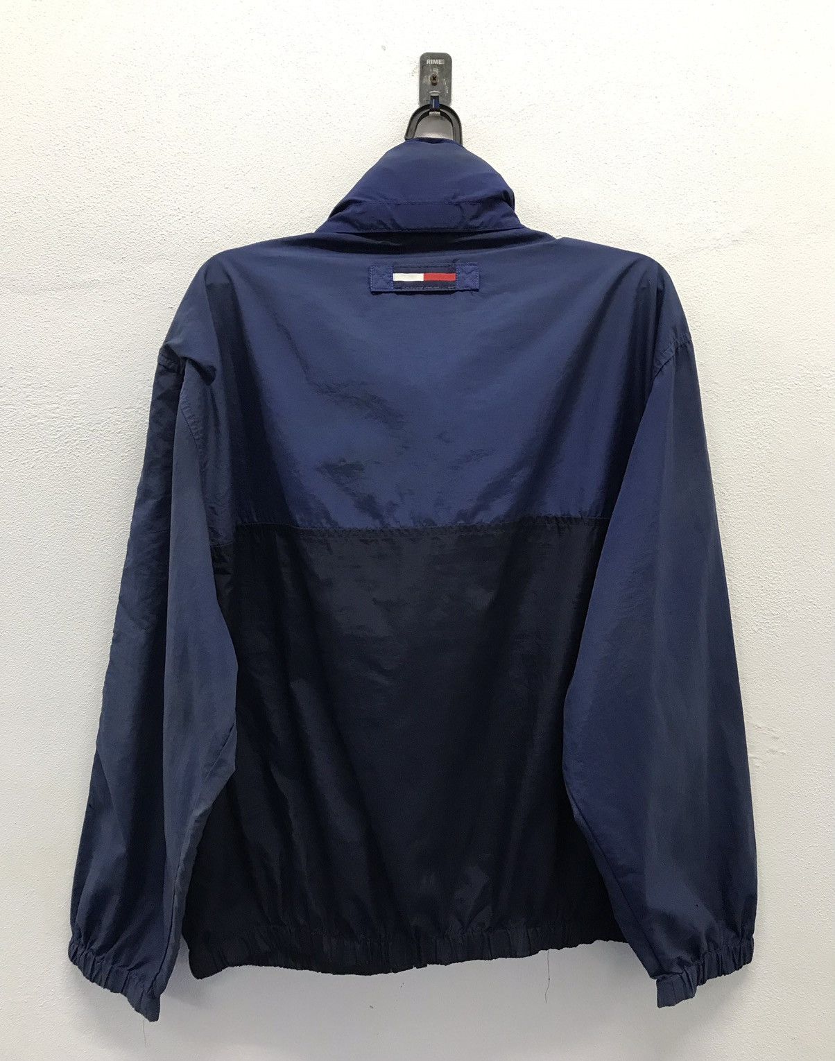 Tommy Hilfiger × Vintage Vintage Tommy Hilfiger Jacket Size US M / EU 48-50 / 2 - 2 Thumbnail