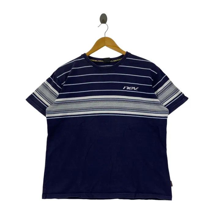Vintage Vintage NEV FUTURE SHAPES Skateboard Striped Tee Shirt Size US L / EU 52-54 / 3 - 1 Thumbnail