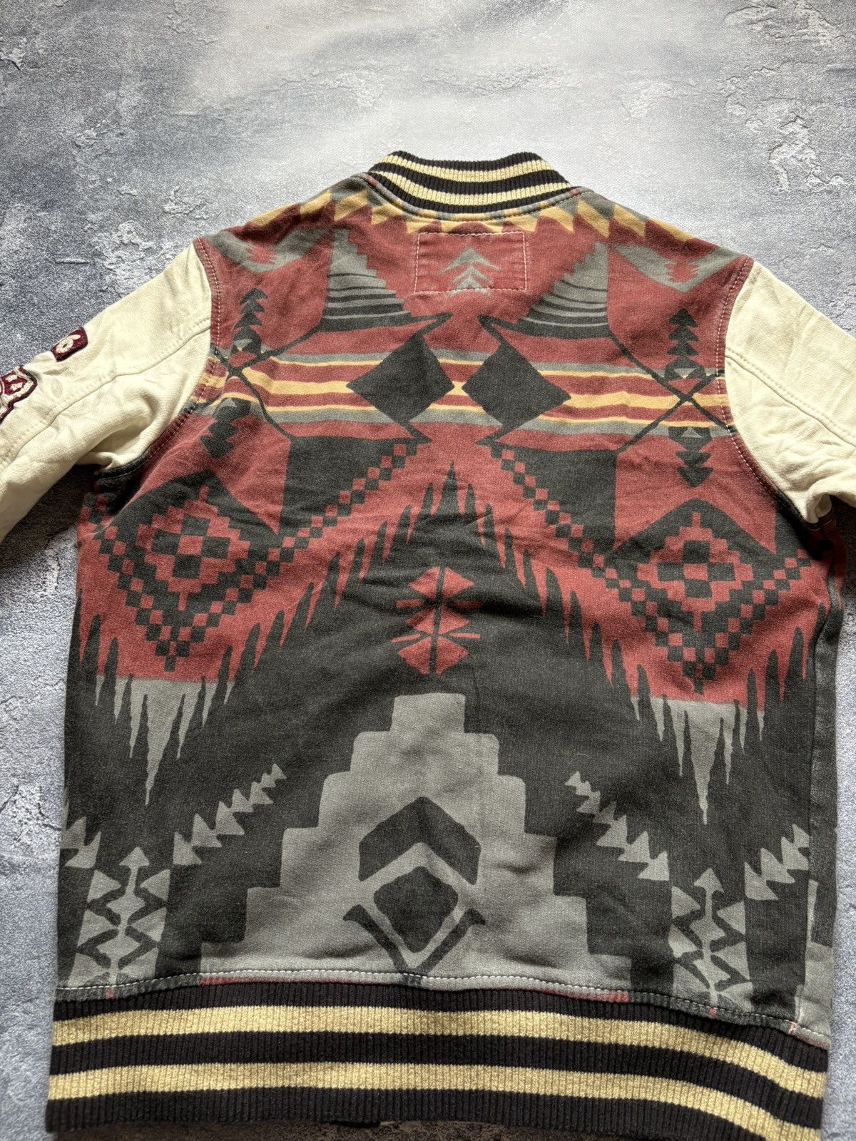 True Religion Vintage True Religion Y2K Aztec Pattern Navajo Jacket Rare Size US M / EU 48-50 / 2 - 11 Thumbnail