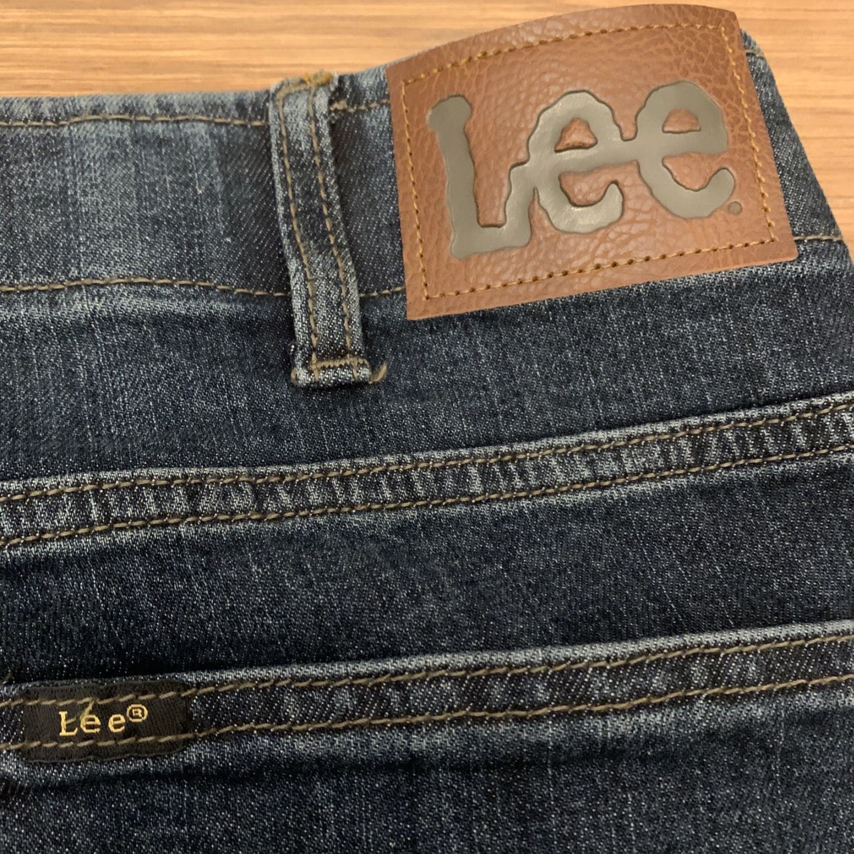 Lee LEE MODERN SERIES EXTREME MOTION STRAIGHT FIT TAPERED LEG DENIM JEANS EUC 30X34 Mens Jeans Regular 5-Pocket Blue Cotton Denim EUC 30X34 Size US 30 / EU 46 - 4 Thumbnail
