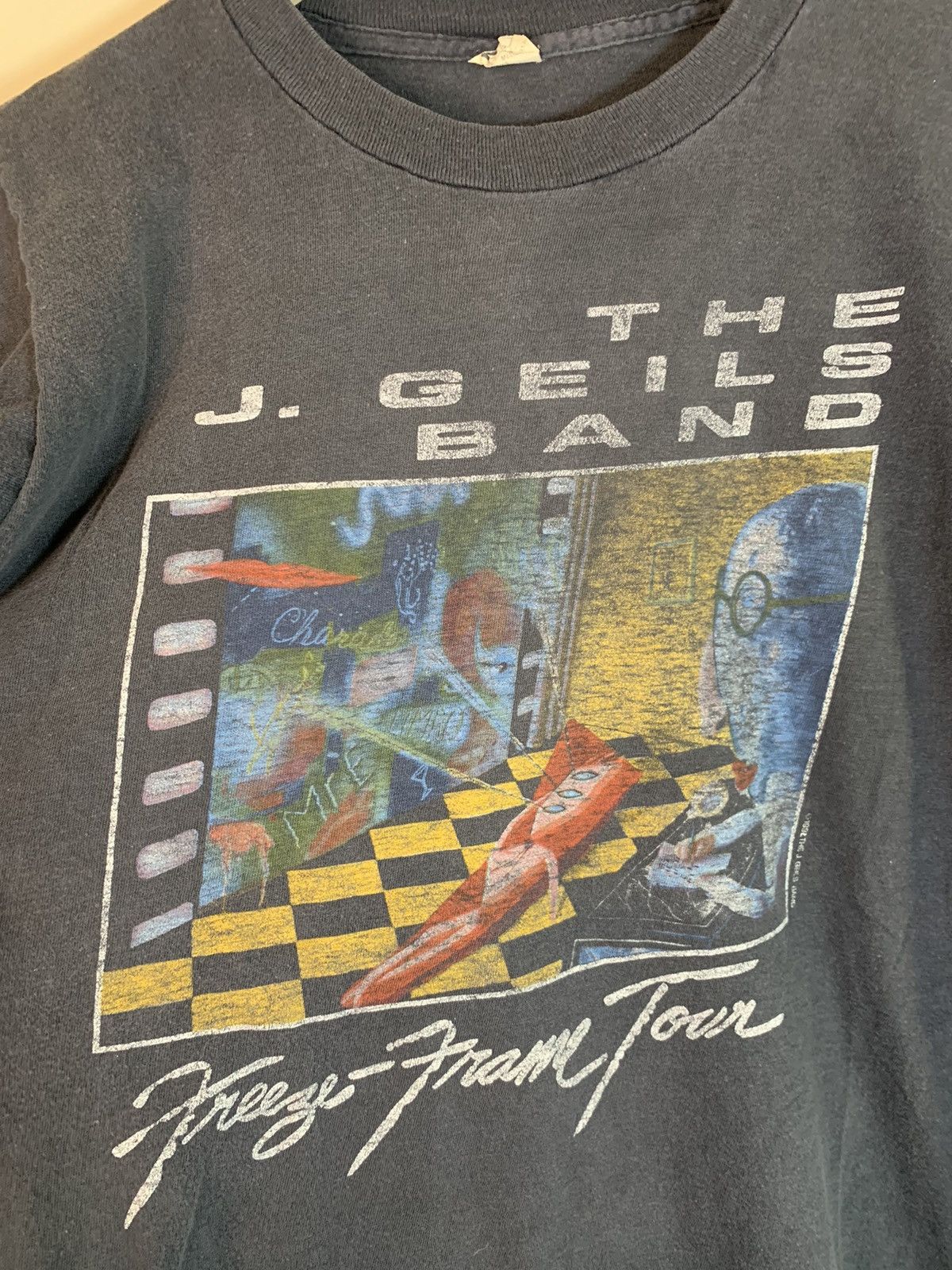 Band Tees × Vintage *RARE* Vintage 1982 J Geils Band Freeze Frame Tour T-Shirt Size US XS / EU 42 / 0 - 3 Thumbnail