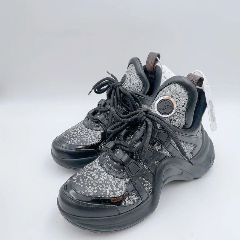 Louis Vuitton Louis Vuitton Archlight Sneakers in Black 0079 Size US 6 / IT 36 - 1 Thumbnail