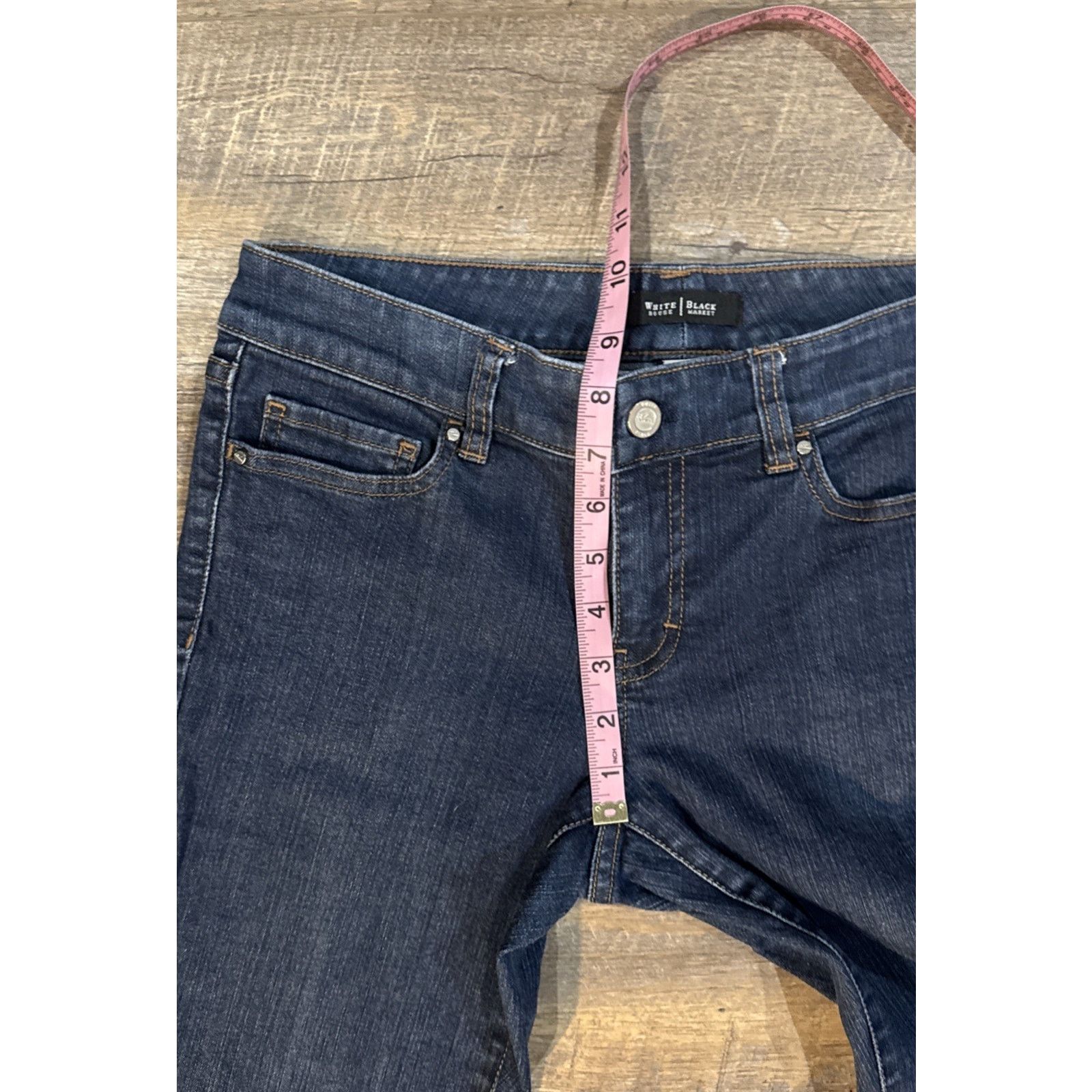 White House Black Market White HouseJeans Size 4 Denim Flair Cropped Jean Size 27" / US 4 / IT 40 - 4 Thumbnail