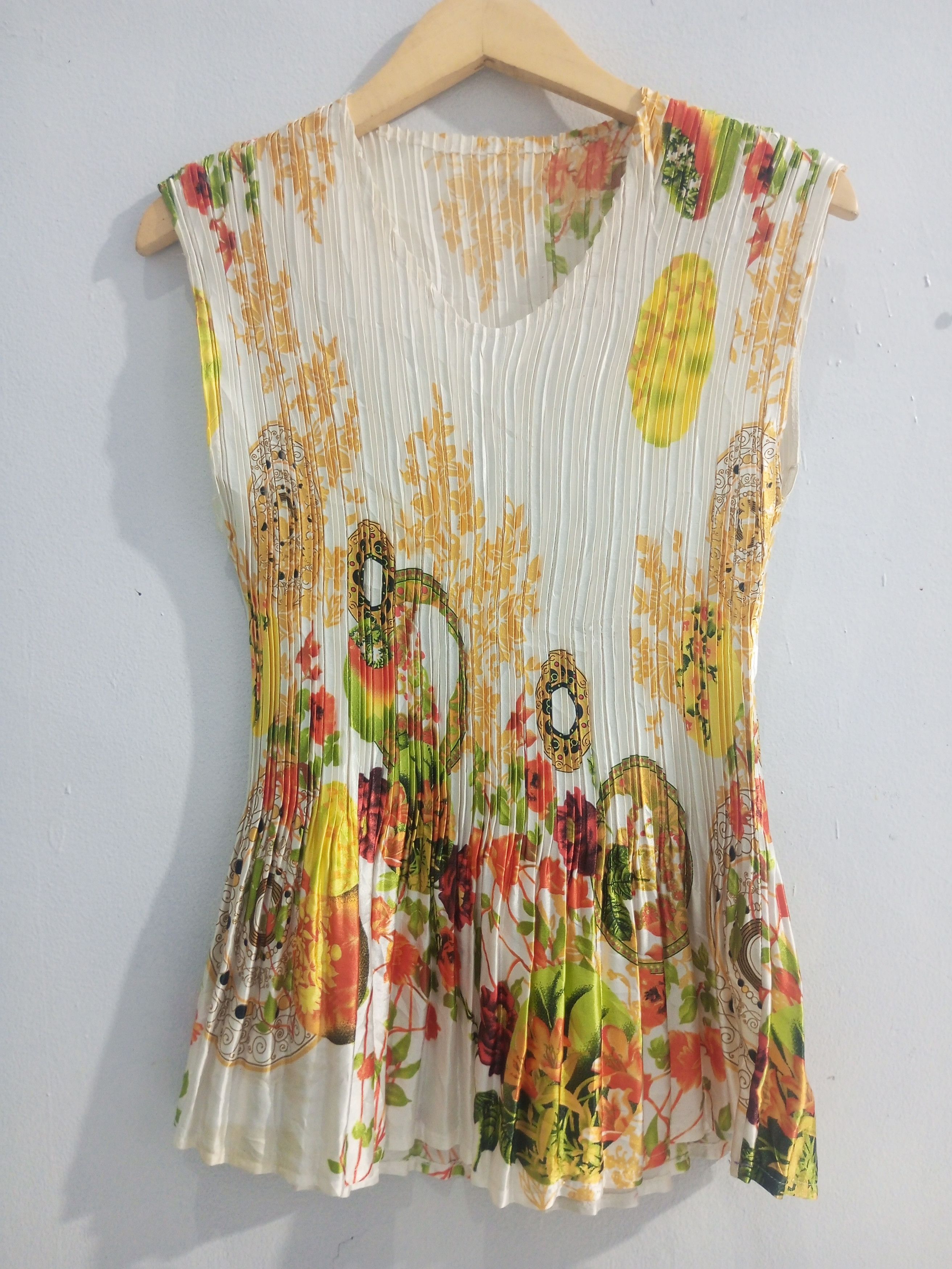 image of Issey Miyake Pleats Please x Vintage Boroque Top Like Pleats Please Issey Miyake in Flower Print, W