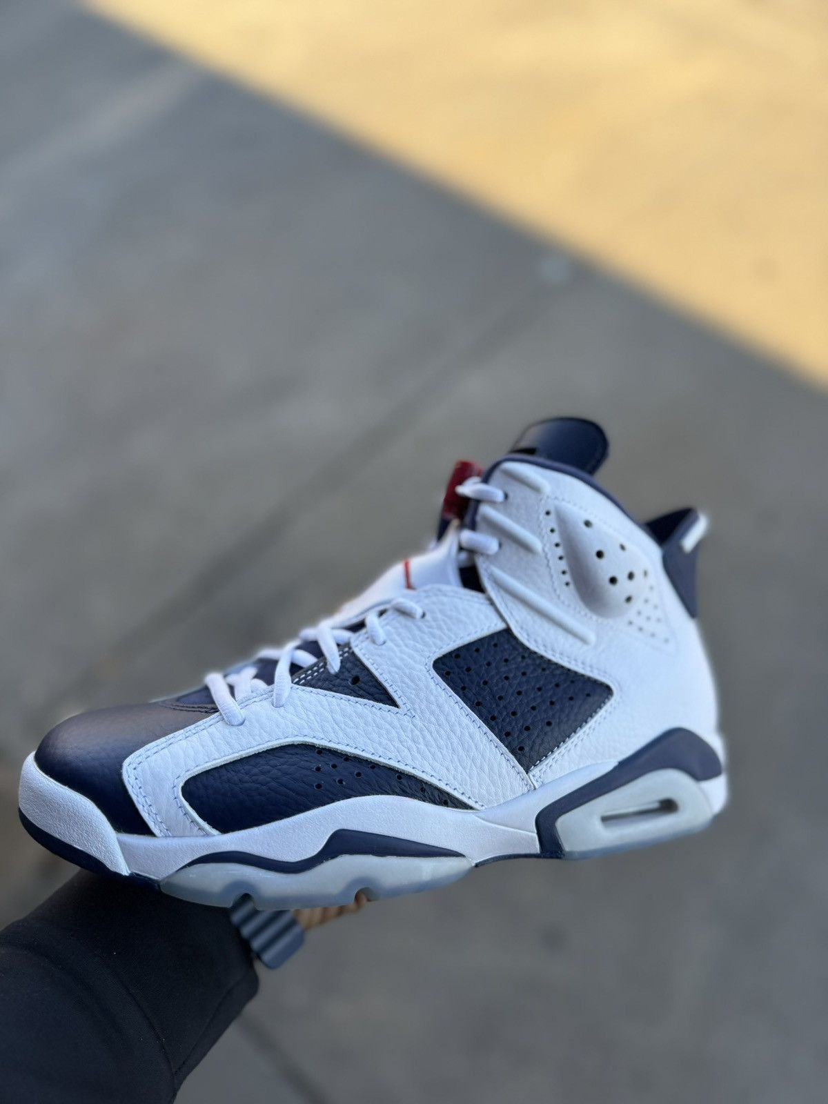 Nike Jordan 6 Retro Olympic (2024) Size US 8 / EU 41 - 2 Thumbnail