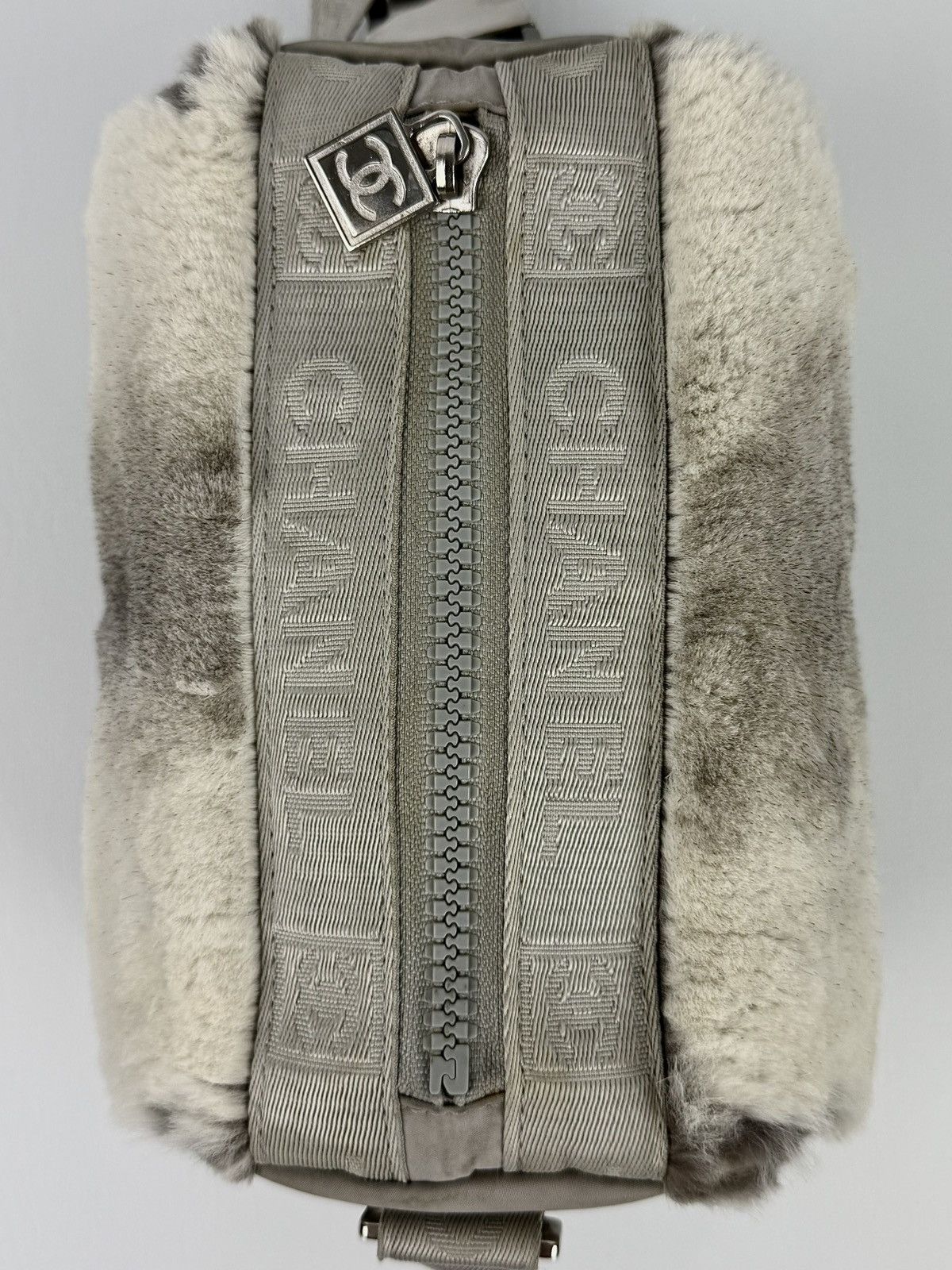 Chanel × Karl Lagerfeld Archive Chanel Sport - Karl Lagerfeld - 2000’s - Rabbit Fur Size ONE SIZE - 5 Thumbnail