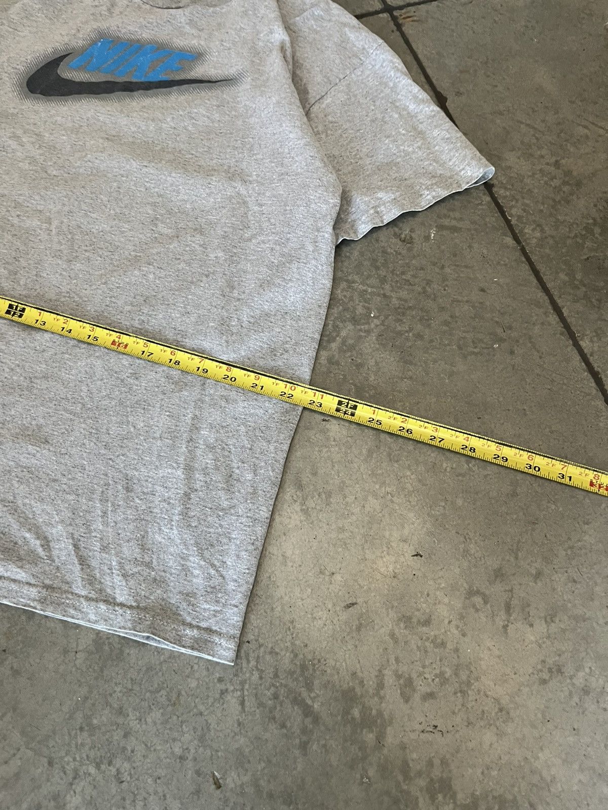 Nike Grey and blue Nike vintage tee from the 90s Size US XL / EU 56 / 4 - 3 Thumbnail
