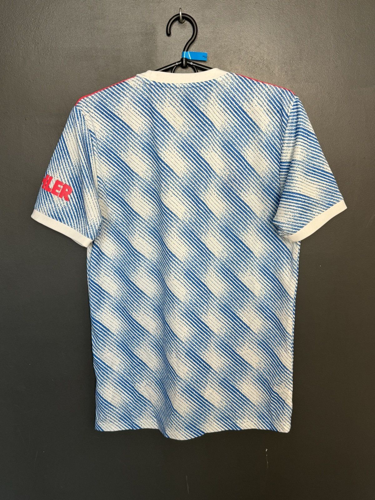Adidas Manchester United 21/22 Away Football Jersey T-Shirt Size US S / EU 44-46 / 1 - 2 Thumbnail