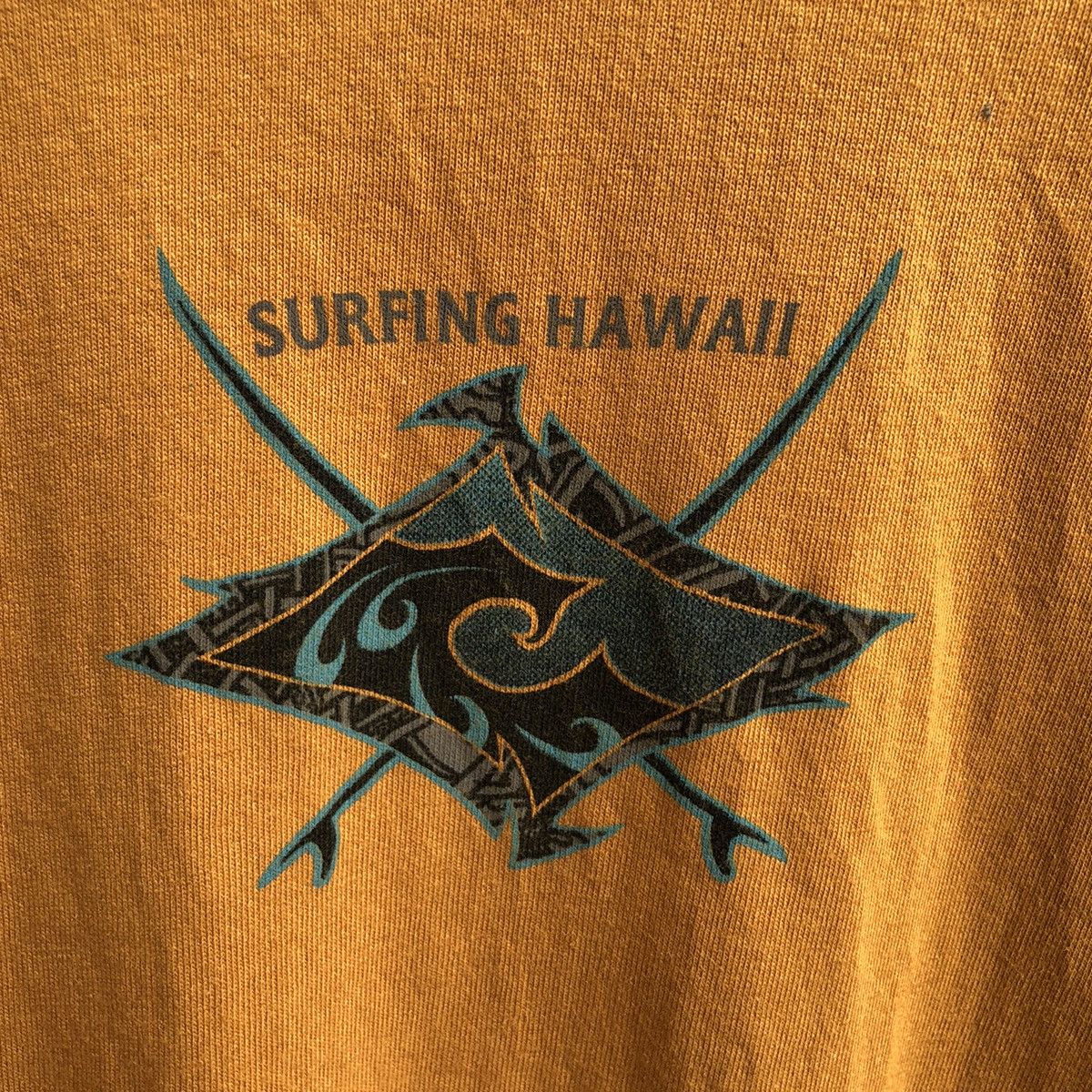 Anvil Vintage 90s Surfing Hawaii Tshirt Size US M / EU 48-50 / 2 - 7 Thumbnail