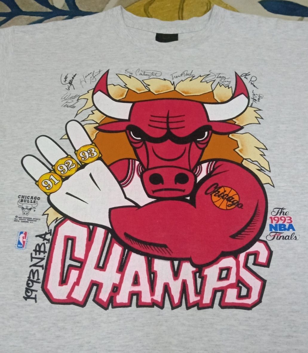 NBA × Vintage Vintage 90s Chicago Bulls 1993 NBA Champs T-shirt Size US XL / EU 56 / 4 - 11 Thumbnail