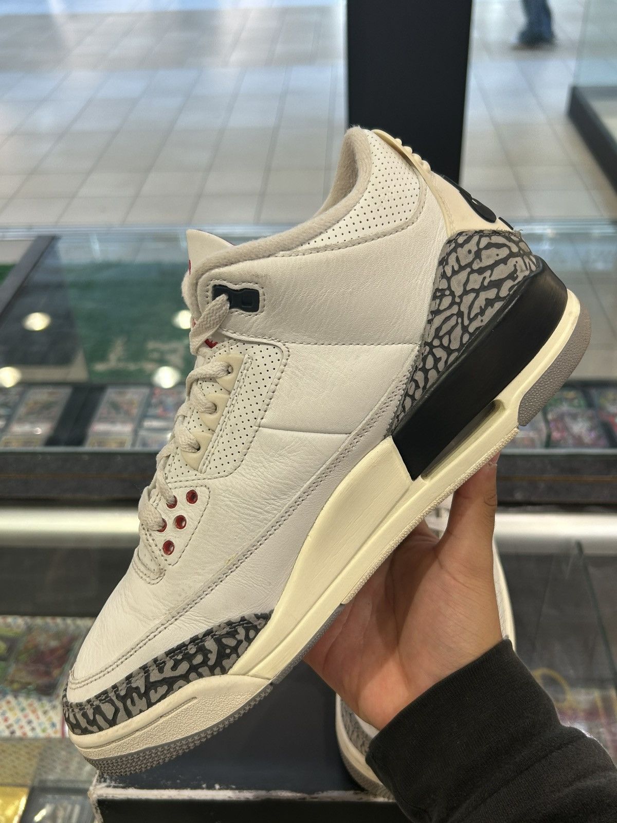 Jordan Brand Jordan 3 white cement reimagine Size US 10 / EU 43 - 8 Thumbnail