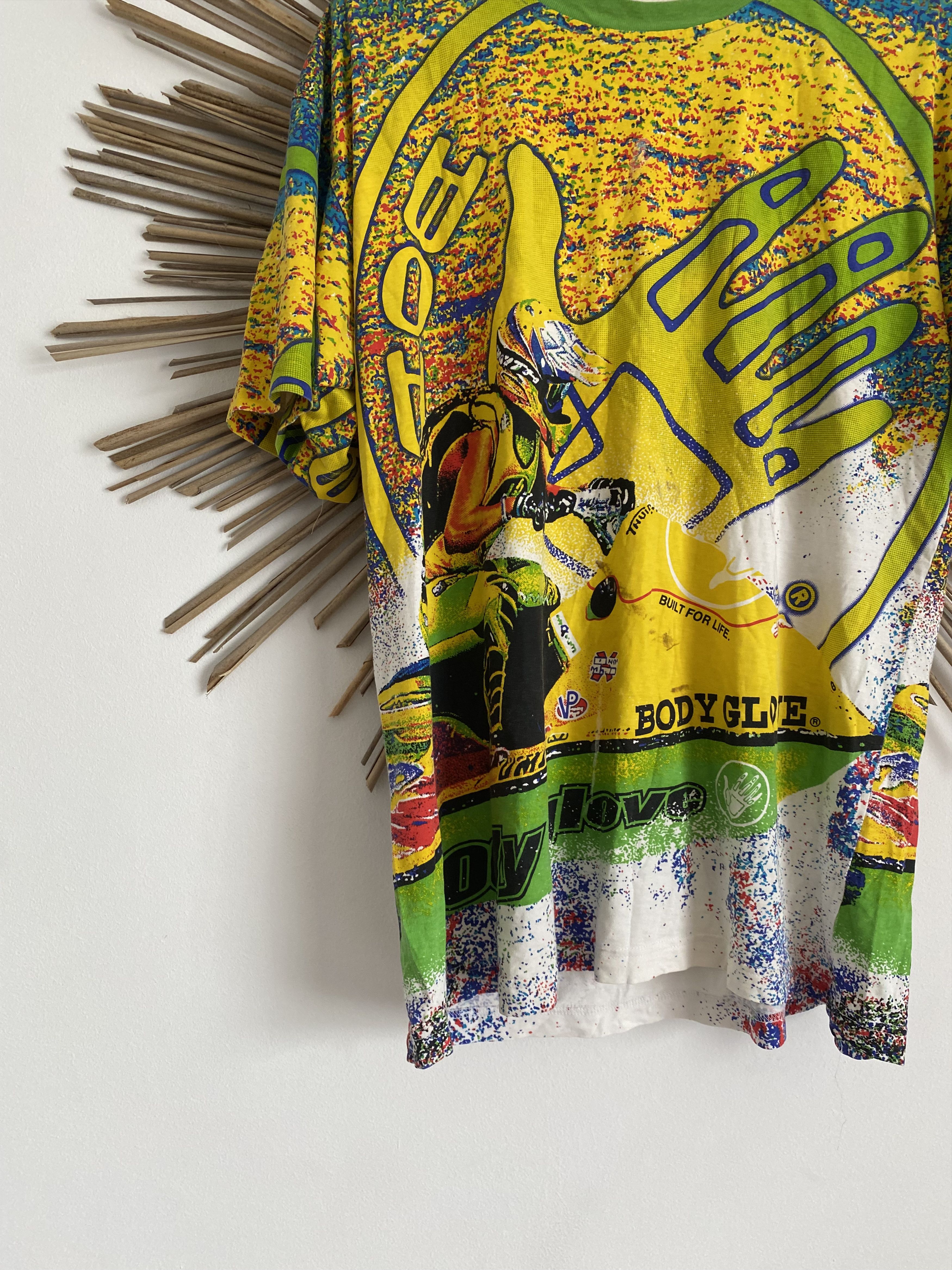 Body Glove Body glove vintage all over print oversized t-shirt Size US M / EU 48-50 / 2 - 4 Thumbnail