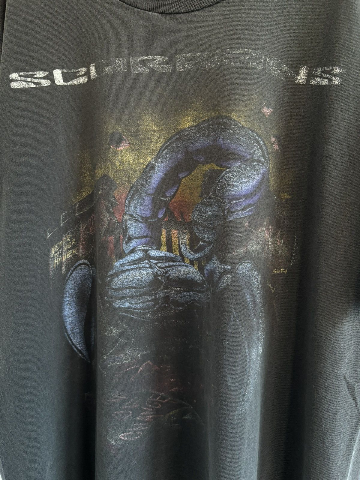 Band Tees Rare Vintage Scorpions Faded Tee Size US L / EU 52-54 / 3 - 3 Thumbnail