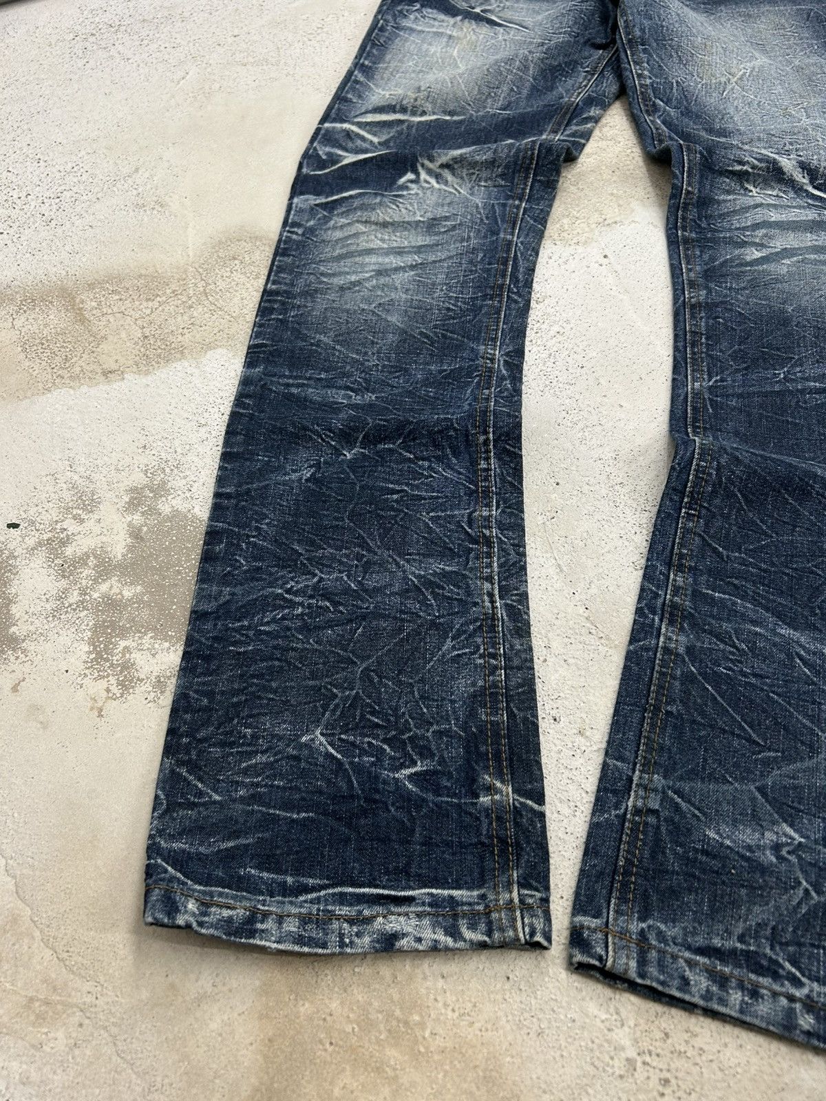 Tornado Mart Lowbox Whiskered Distressed Straight Leg Denim Fade Wash Size US 31 - 4 Thumbnail
