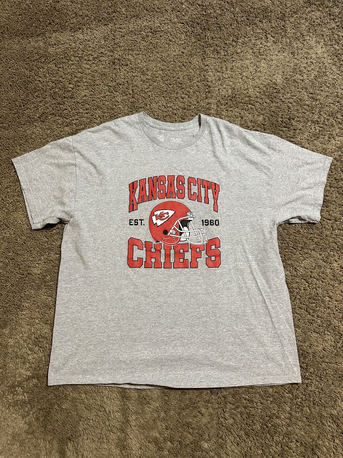 NFL Vintage NFL Kansas City Chiefs shirt 00s size 2XL Size US XXL / EU 58 / 5 - 1 Thumbnail