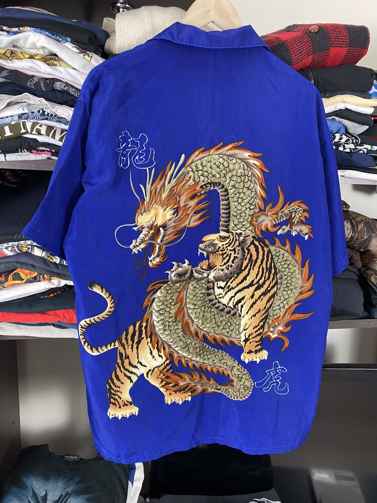 Japanese Brand × Vintage VINTAGE Dragon Style T Shirt Y2k Size US L / EU 52-54 / 3 - 7 Thumbnail